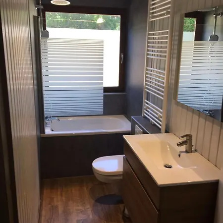 Le Faye 木屋 韦姆